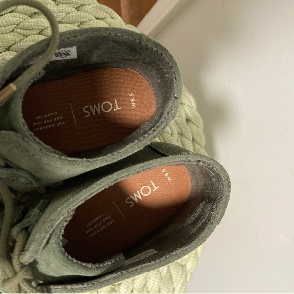 TOMS Kala Dusty Olive Green Suede Lace Up Wedge Booties Size 8.5 - Picture 7 of 8